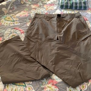 The North Face men’s quick dry pants. Size 34.